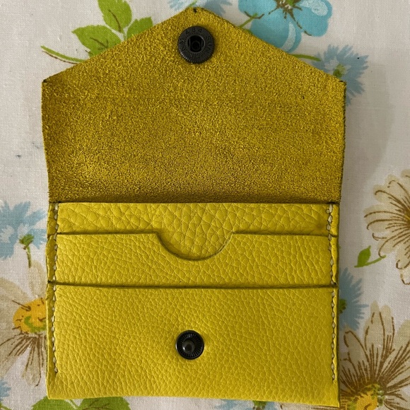 Handmade Genuine Leather Wallet - Picture 2 of 5